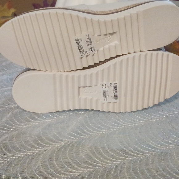 Women's shoes - Picture 3 of 5